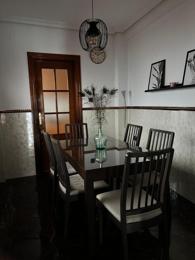 Las Parras House - Casa En Torredelcampo Extérieur photo